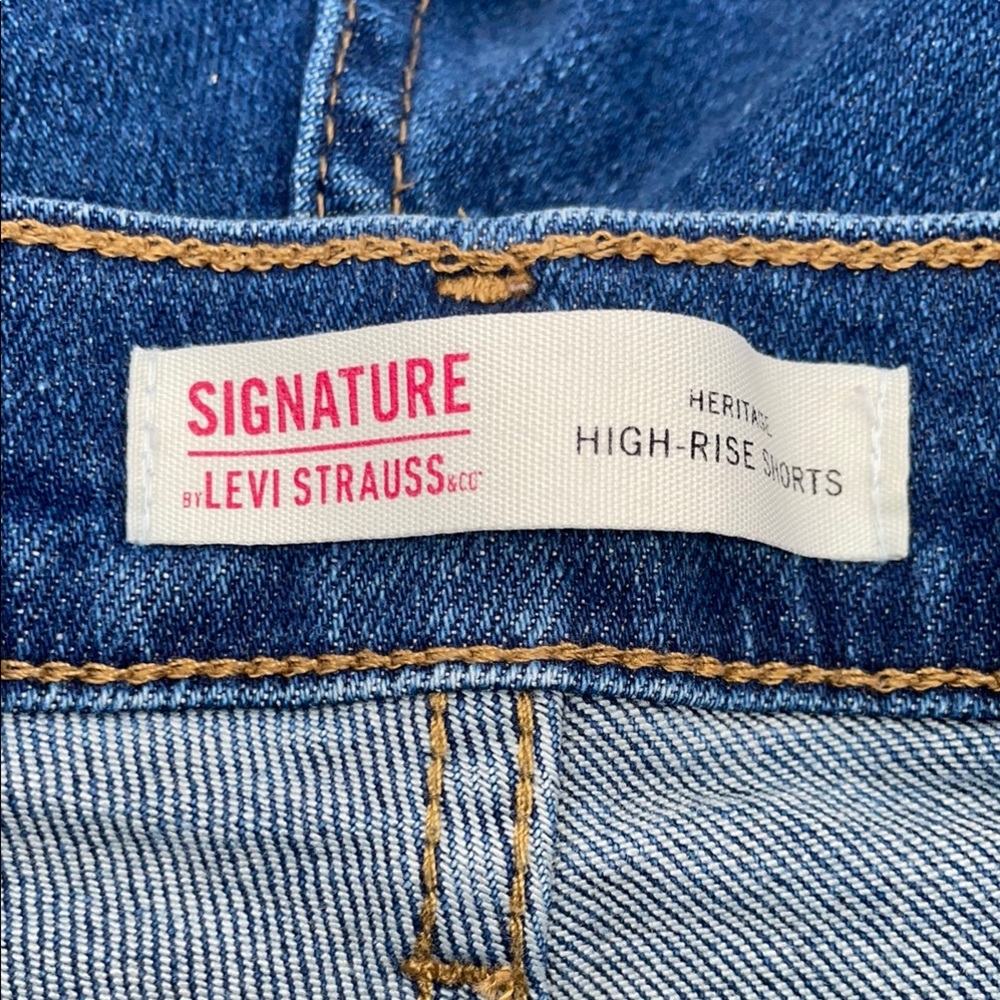 SIGNATURE BY LEVI STRAUSS & CO WOMEN'S 3" CUTOFF SHORTS PLUS SIZE 12, WAIST 31